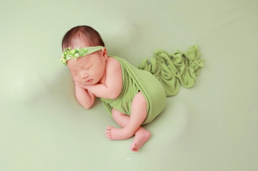 济源宝宝多大才不会吐奶